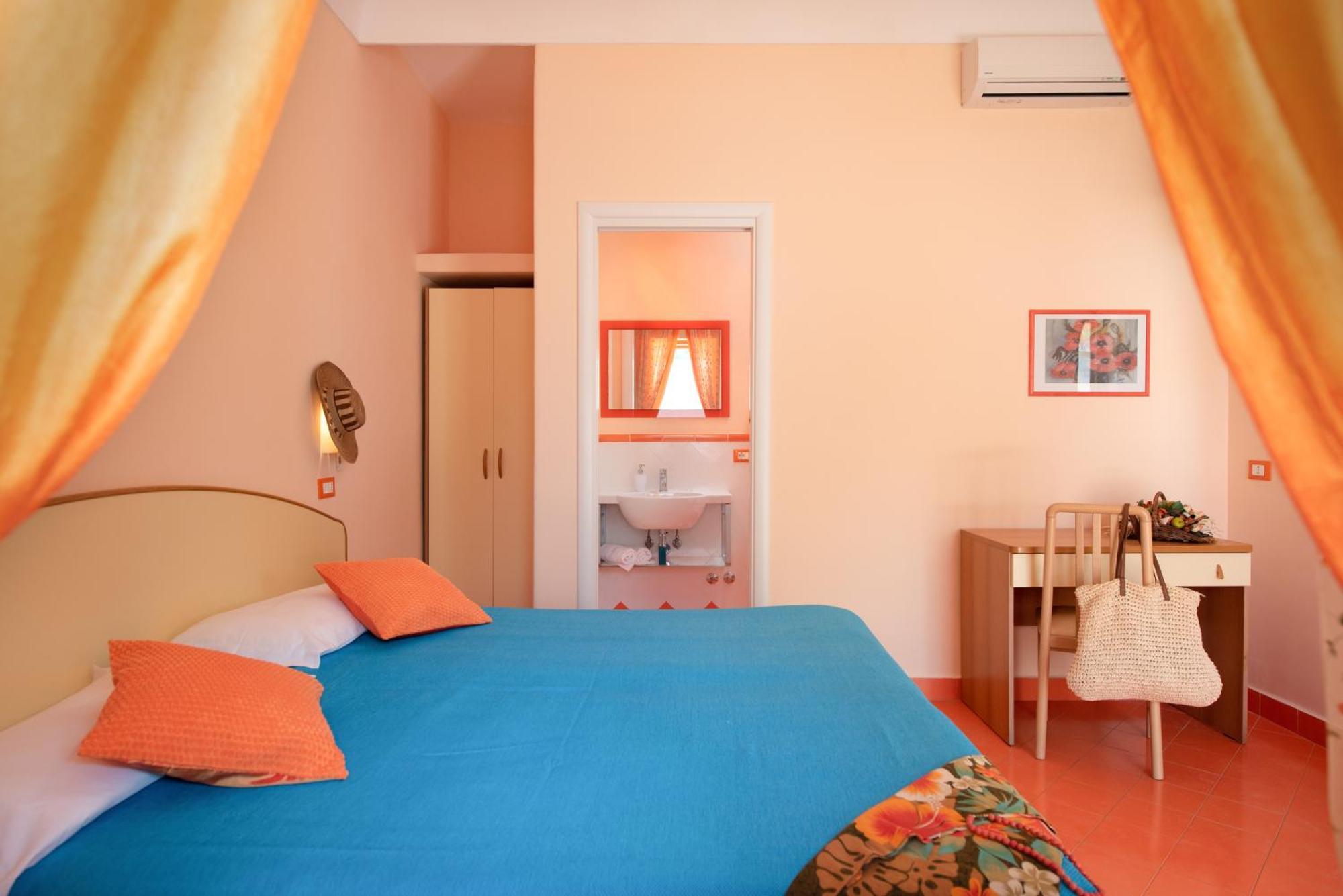 Hotel Villa Sirena Sant'Angelo (Isola d'Ischia) Exterior foto