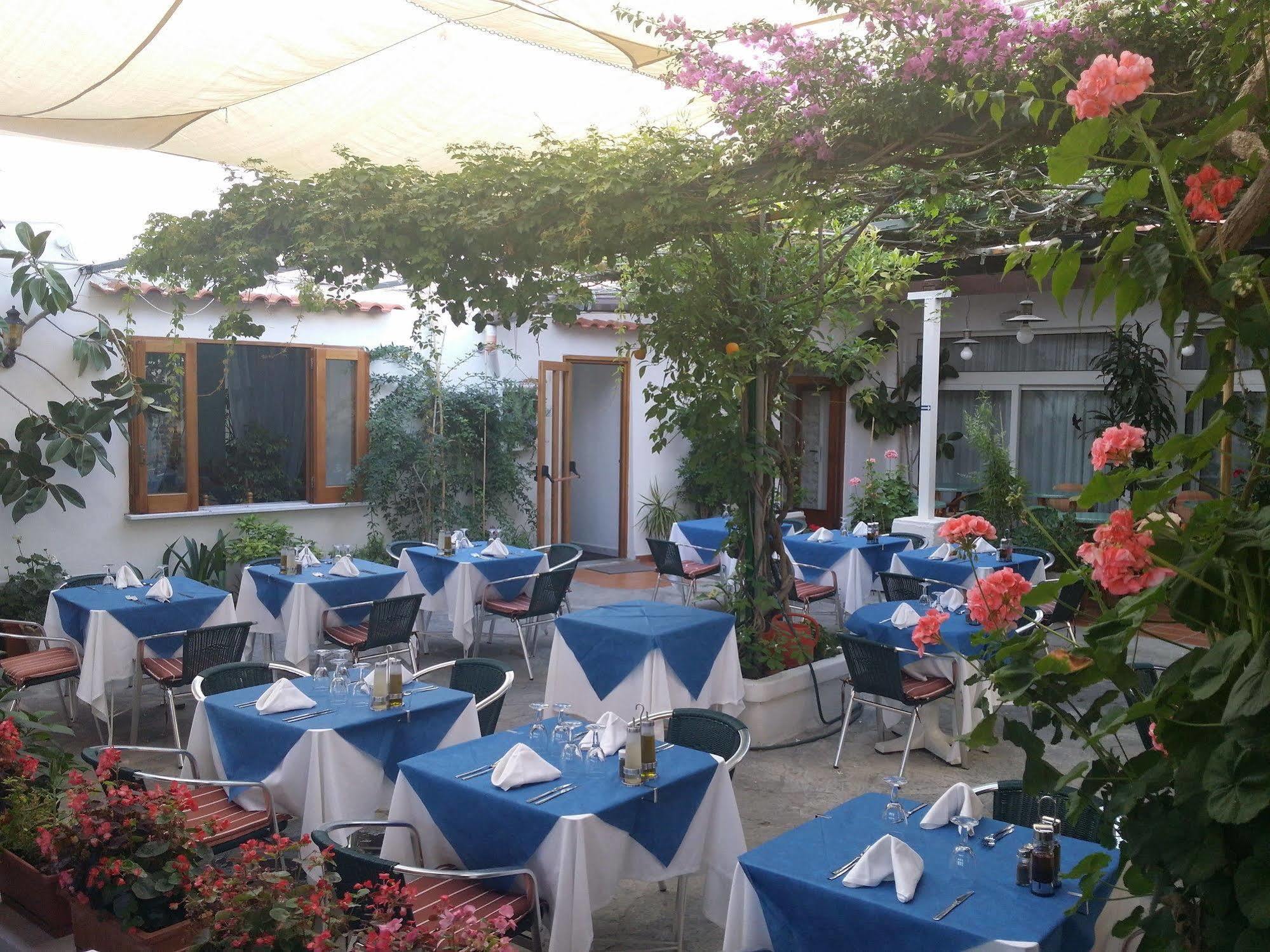 Hotel Villa Sirena Sant'Angelo (Isola d'Ischia) Exterior foto