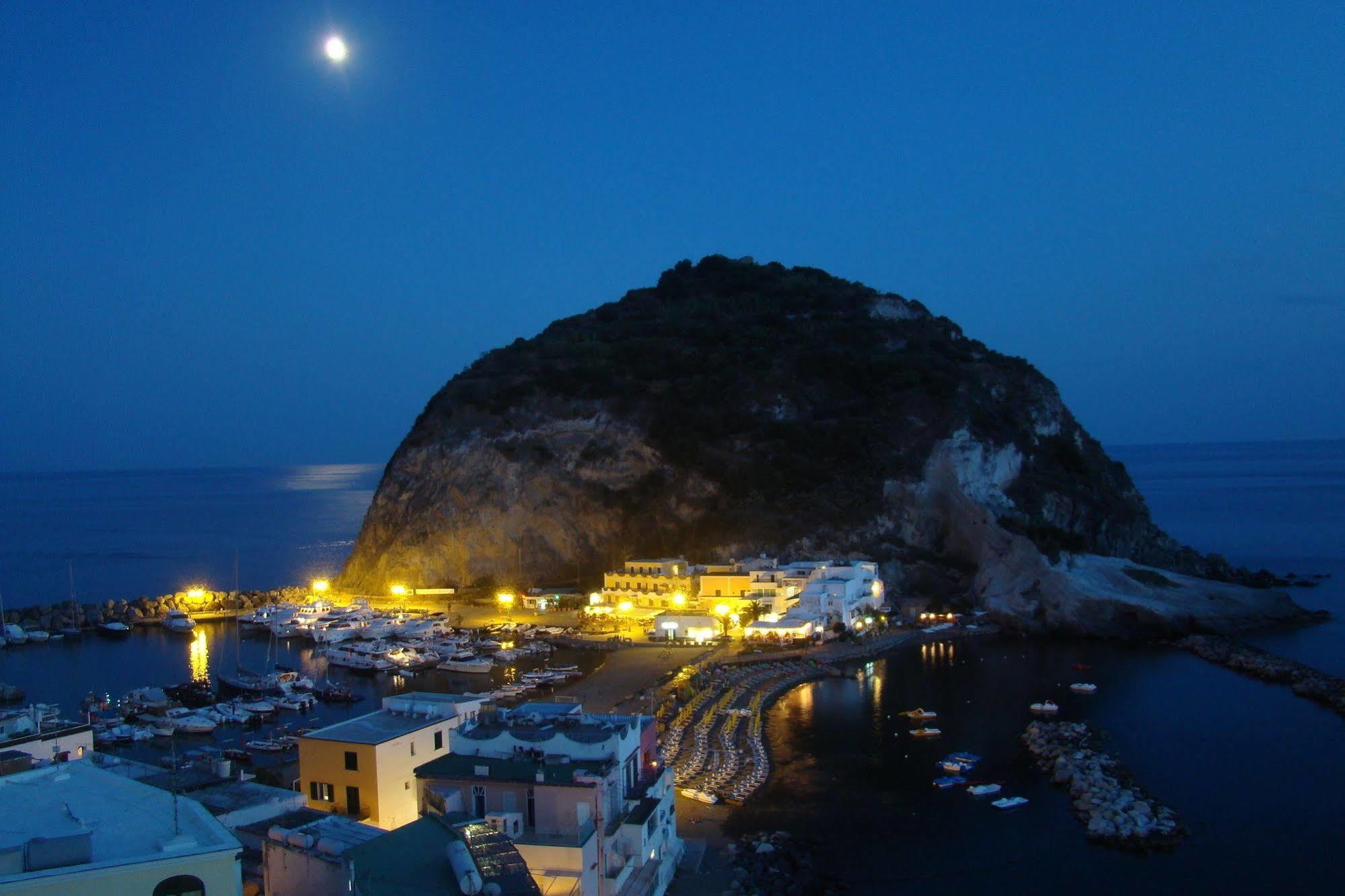 Hotel Villa Sirena Sant'Angelo (Isola d'Ischia) Exterior foto